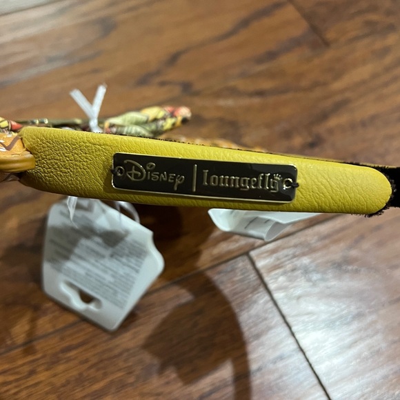 Mickey Mouse Epcot Germany Loungefly Pretzel Ears Headband - Picture 4 of 4